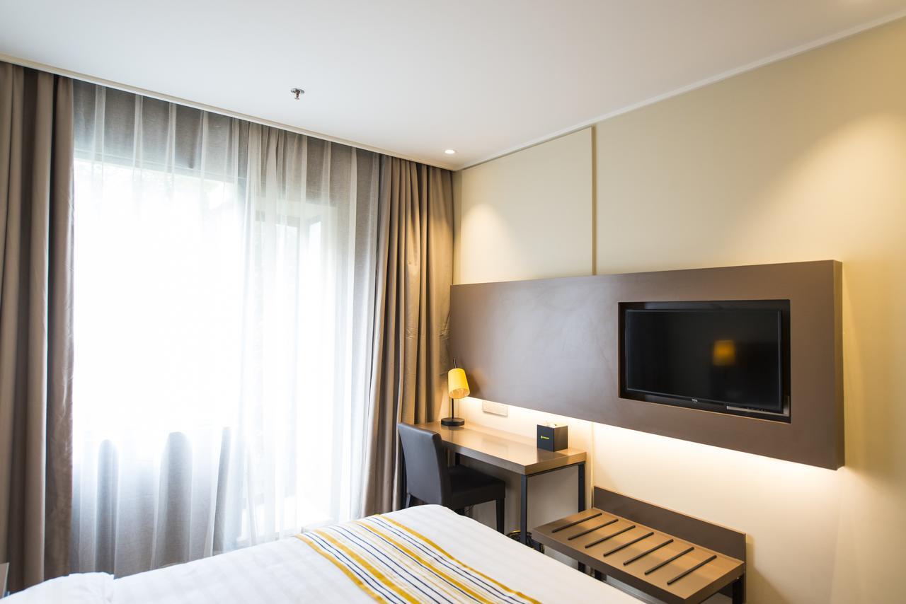 Home Inn Plus Shanghai Zhangjiang Park Exterior photo