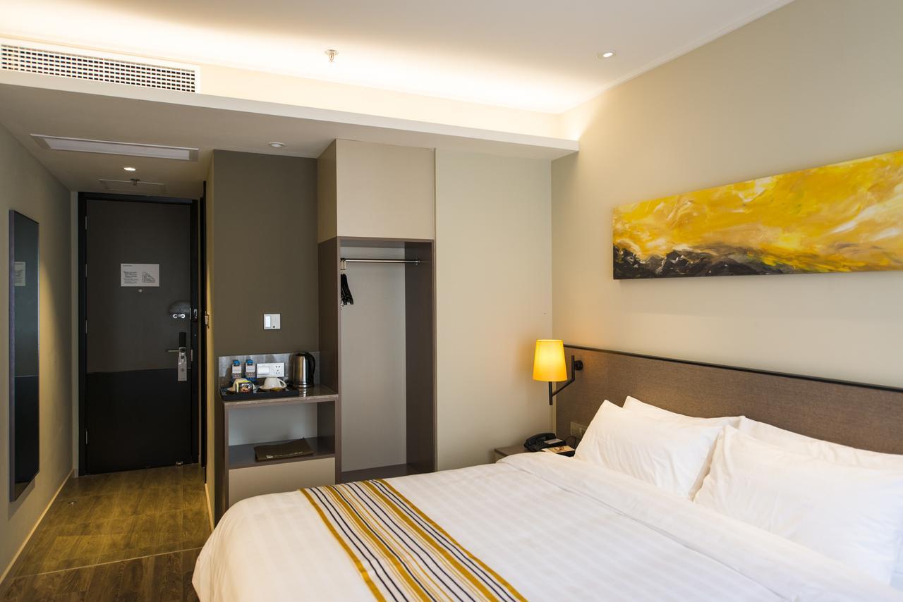 Home Inn Plus Shanghai Zhangjiang Park Exterior photo